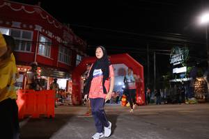 BIB: 3665
                            <button type="button" onclick="openModal(26262813)" class="btn btn-primary btn-sm float-right btn-popup" data-toggle="modal" data-target=".modal-high-quality">
                        <i class="fas fa-shopping-cart"></i> Add to Cart
                    </button>
                                            <button type="button" onclick="isThisMe(26262813, true)" class="btn btn-success btn-sm float-right btn-popup btn-isme hidden" data-toggle="tooltip" data-placement="bottom" title="นี่คือรูปของคุณใช่ไหม คลิกที่นี่เพื่อเอาเข้าอัลบั้ม">
                        <i class="fas fa-plus"></i> Add to album
                    </button>
                    <button type="button" onclick="isThisMe(26262813, false)" class="btn btn-warning btn-sm float-right btn-popup btn-isnotme hidden">
                        <i class="fas fa-ban"></i> Remove from album
                    </button>